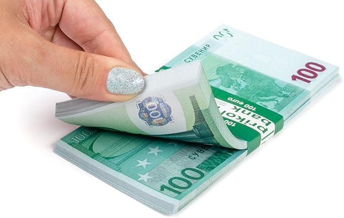 Copy 100 Euro Bills Play Pretend and Birthday Parties Prop Money Image 2