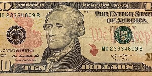 $10 USD