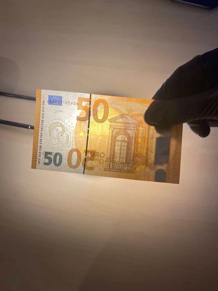 Counterfeit €50 Euro Bills Image 5